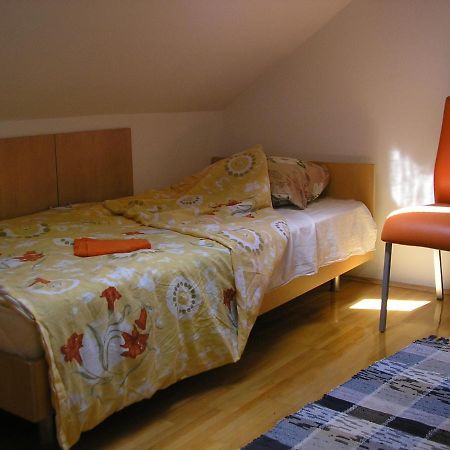 Ferienwohnung Suncano Potkrovje U Centru Skopje Exterior foto