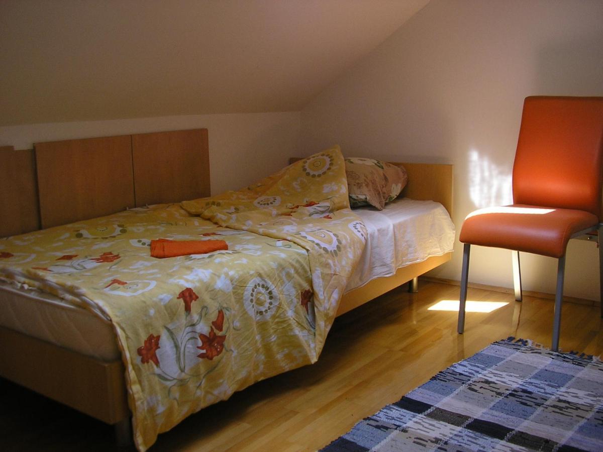 Ferienwohnung Suncano Potkrovje U Centru Skopje Exterior foto